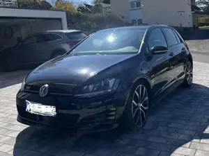 Volkswagen Golf GTI Golf VII 5-Türer Performance BlueMotion Technology