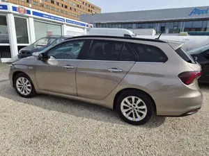 Fiat Tipo Lounge Bild 2