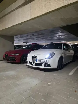 Alfa Romeo Giulietta 1.8 TBi 16V Quadrifoglio Verde