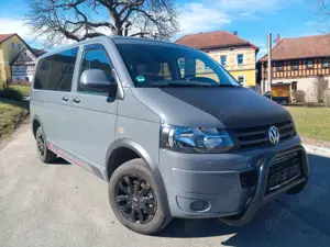 Volkswagen T5 Caravelle 9 Sitzer Top Zustand