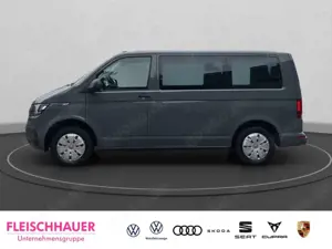 Volkswagen T6.1 Multivan 2.0 TDI Family Standheizung 7-sitzer Kamera Bild 3