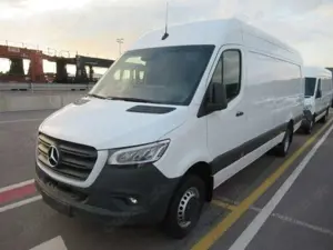 Mercedes-Benz Sprinter | Hoch + Lang | Schiebetür | MBUX | LED