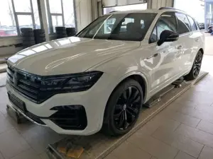 Volkswagen Touareg 4.0TDi V8 4M R-LINE ACC/HuD/PANO/MASSAGE