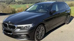 BMW 520 520d xDrive Touring Aut. Sportsitze, Head-Up Display, Anhängerkupplung,Extras