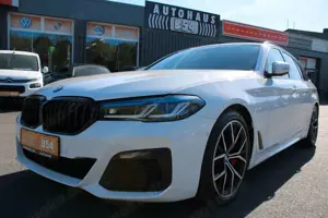 BMW 530 d M Sport/1 HAND/PANO/HEAD-UP/KAM/PANO/VOLL