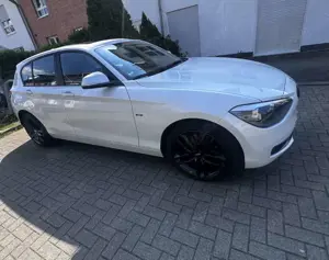 BMW 118 118i Aut. Sport Line