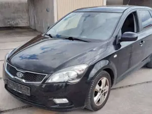 Kia Ceed / cee'd Ceed 1.4 CVVT Attract