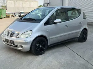 Mercedes-Benz A 160 ELEGANCE Lang Automatik PDC