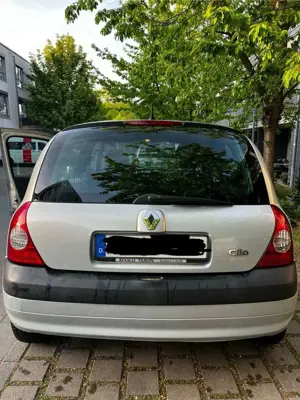 Renault Clio 1.4 Automatik Initiale Bild 3