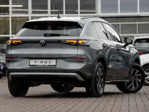 Volkswagen T-Roc Life 1.5 l eTSI OPF 85 kW (116 PS) 7-Gang- Bild 2