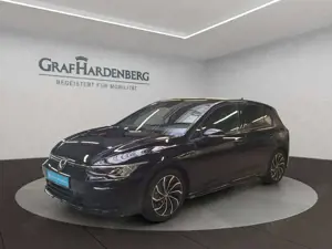 Volkswagen Golf VIII 1.5 eTSI DSG R-Line Kamera GRA