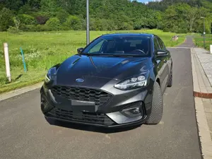 Ford Focus Focus 1.5 EcoBoost Start-Stopp-System ST-LINE