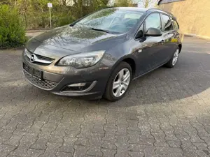 Opel Astra J Sports Tourer Edition