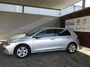 Volkswagen Golf Life 2,0 TDI DSG Bild 4