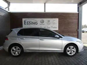 Volkswagen Golf Life 2,0 TDI DSG Bild 2
