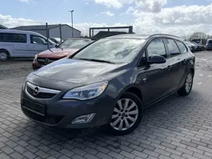Opel Astra Innovation 1.7 CDTI Navi Temp Klima SHZ 1. Hand
