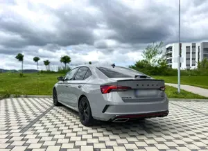Skoda Octavia 2.0 TDI DSG RS Plus Bild 4