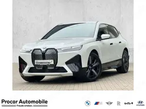 BMW iX xDrive40 M Sport LED DA PA RFK AHK HuD Standh.