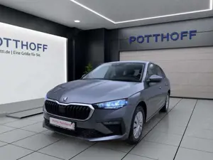 Skoda Scala 1.0 TSI DSG ESSENCE SITZHZG PDC LED KLIMA