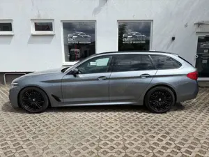 BMW 530 d Touring AUT M-Paket LED HUD h/k MID ACC 19" Bild 5