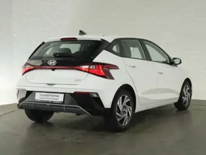 Hyundai i20 FACELIFT T-GDi TREND DCT+NAVI+RÜCKFAHRKAMERA+FERNL Bild 3