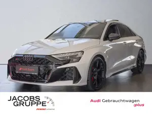 Audi RS3 Limousine 2.5 TFSI quattro Sportabgas/Sonos/Schalensitze/Dynamik/P