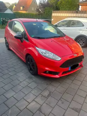 Ford Fiesta ST 1.6 EcoBoost 182 PS