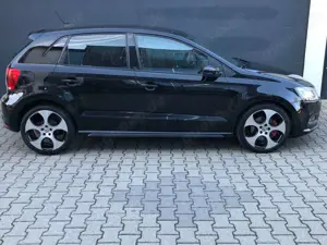 Volkswagen Polo V GTI DSG Bi-Xenon Pano SHZ PDC Alcantara Bild 4