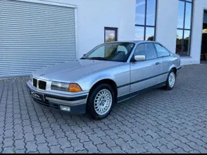 BMW 320 320i
