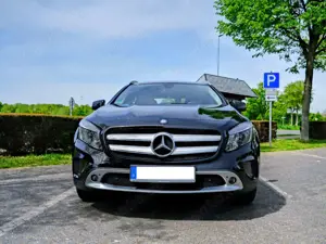 Mercedes-Benz GLA 220 GLA Diesel d 4Matic 7G-DCT Urban Bild 4