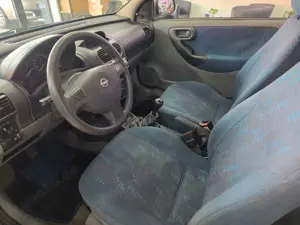 Opel Corsa Opel Corsa 1,2 Comfort Tüv bis 02.27 Zentralver. Bild 4