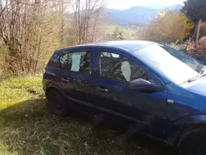 Opel Astra Astra 1.6 Sport Bild 4