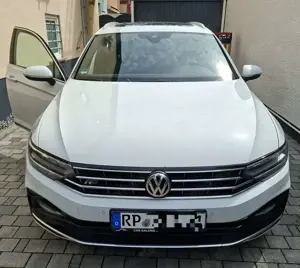 Volkswagen Passat Variant R Line 2.0 TDI SCR Highline