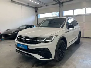 Volkswagen Tiguan Allspace R-line 2.0 TDI 4 Motion*7-Sitz*Matrix ACC+AHK
