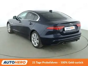 Jaguar XE 25t HSE Aut.*NAV*HUD*MATRIX*ACC*360CAM*PDC*SHZ* Bild 4