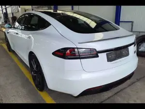 Tesla Model S Plaid 750 kW Bild 3