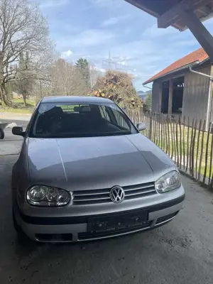 Volkswagen Golf 1.6 Automatik Comfortline