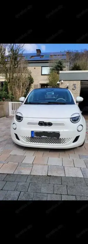 Fiat 500e Fiat 500 Elektro La Prima  Cabrio