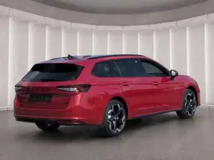 Skoda Superb Combi SPORTLINE 4x4 TDI*193PS AHK StndHzg Bild 4