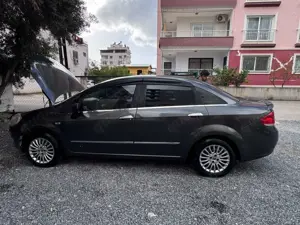 Fiat Linea 1.3 Multijet 16V Active plus