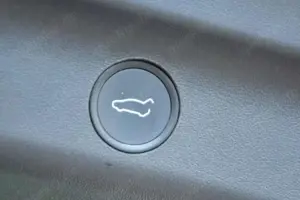 Tesla Model Y RWD *PANO* Bild 4