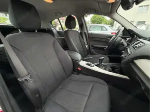 BMW 114 114i Limousine 5-trg. 1. Hand Bild 4