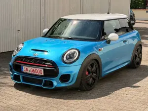 MINI John Cooper Works Schalensitze Harman Kardo