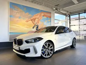 BMW 135 i xDr 50J.-M+HUD+KAM+PANO+SPUR+ad.LED+19*+AL