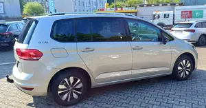 Volkswagen Touran Touran Goal DSG-Klimaaut-Navi-Kamera-AHKschwenk Bild 3