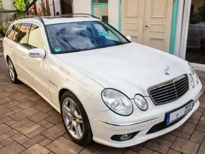 Mercedes-Benz E 55 AMG E 55 AMG T Sammler Holz Dynamic Seats