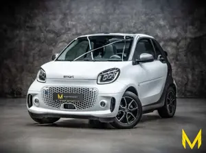 smart forTwo EQ cab passion EXCLUSIVE:MEGA IN MATT+JBL
