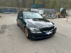 BMW 320 320d DPF Touring  M Paket Ponoramadach Alcantara Bild 5