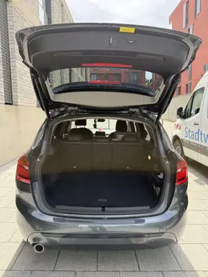 BMW 218 2er Active Tourer 218i Active Tourer Bild 4