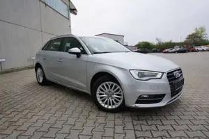 Audi A3 1.4TFSI AHK Xenon SHZ PDC Freisprech 1.Hd*